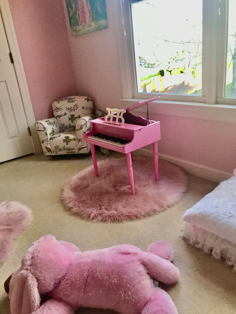 I ❤️ My Pink Baby Grand!