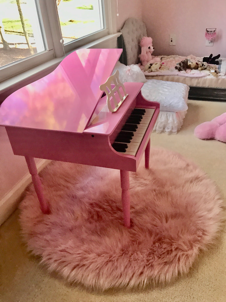 I need a Piano Bench!