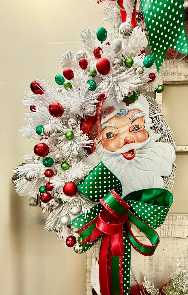 Attention all shoppers!