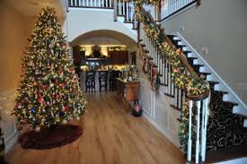 Tree in the back hallway is all finished!!!!
